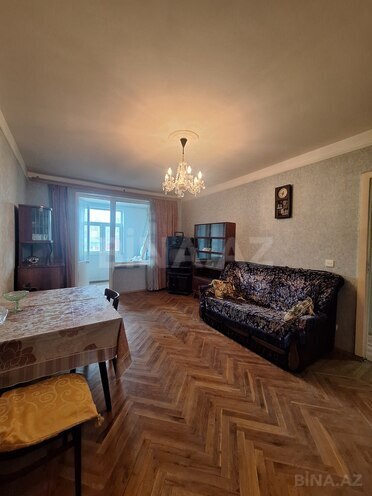 Продаётся 2-комн. вторичка 45 м², м. Иншаатчылар, photo 4 from 24