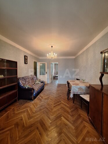 Продаётся 2-комн. вторичка 45 м², м. Иншаатчылар, photo 8 from 24