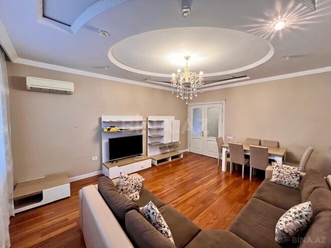 Продаётся 2-комн. новостройка 95 м², м. Гянджлик, photo 1 from 16