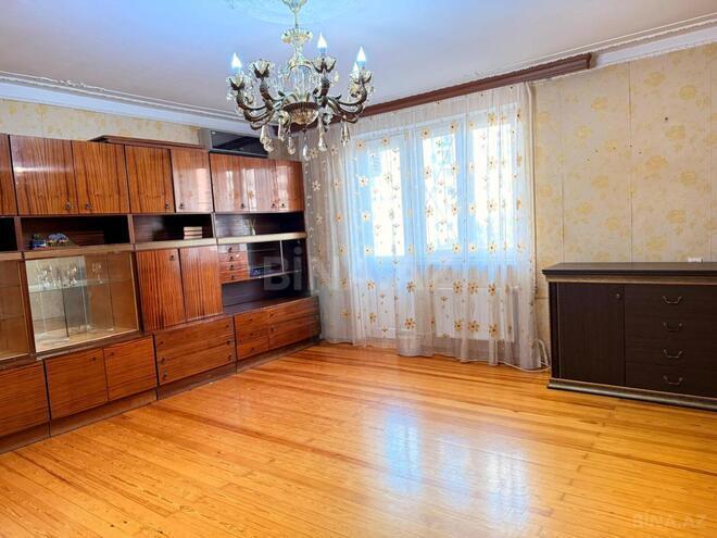 Сдаётся 3-комн. вторичка 110 м², м. Кара Караев, photo 1 from 21