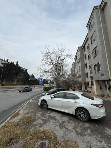 Продаётся 3-комн. вторичка 70 м², м. Элмляр Академиясы, photo 3 from 15