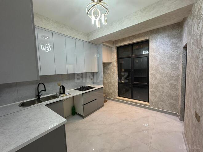 Продаётся 3-комн. новостройка 86 м², м. Кара Караев, photo 1 from 9