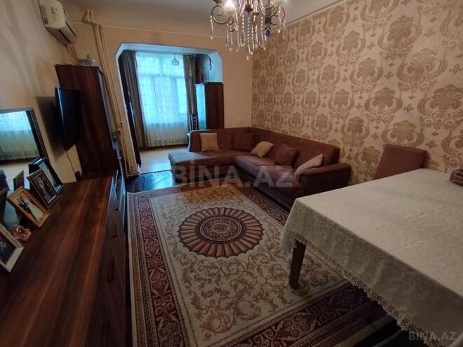 Продаётся 3-комн. вторичка 60 м², м. Халглар Достлугу, photo 1 from 17