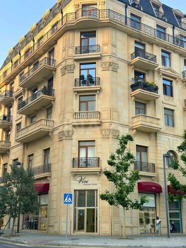 Satılır 3 otaqlı yeni tikili 107 m², Ağ şəhər q., photo 1 from 13