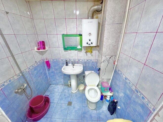 Продаётся 1-комн. вторичка 35 м², м. Нефтчиляр, photo 9 from 13