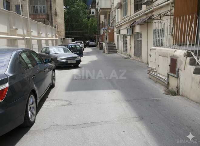 Satılır 2 otaqlı köhnə tikili 60 m², Nizami m., photo 7 from 11