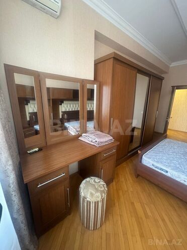 Сдаётся 3-комн. новостройка 120 м², м. 28 мая, photo 7 from 24