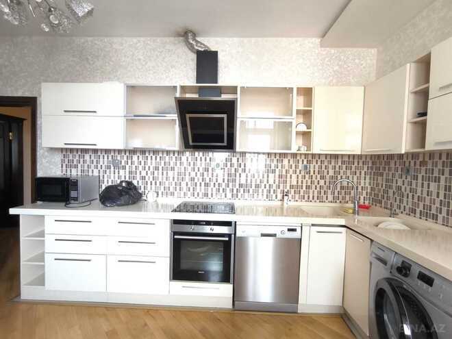 İcarəyə verilir 3 otaqlı yeni tikili 200 m², 28 May m., photo 10 from 15