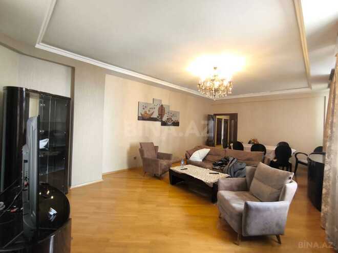 İcarəyə verilir 3 otaqlı yeni tikili 200 m², 28 May m., photo 1 from 15