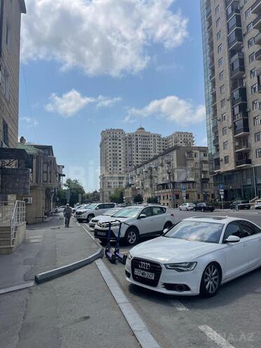 Продаётся 2-комн. вторичка 65 м², м. Элмляр Академиясы, photo 4 from 25