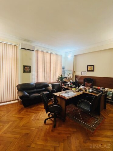 Продаётся 3-комн. вторичка 105 м², м. Сахил, photo 4 from 19