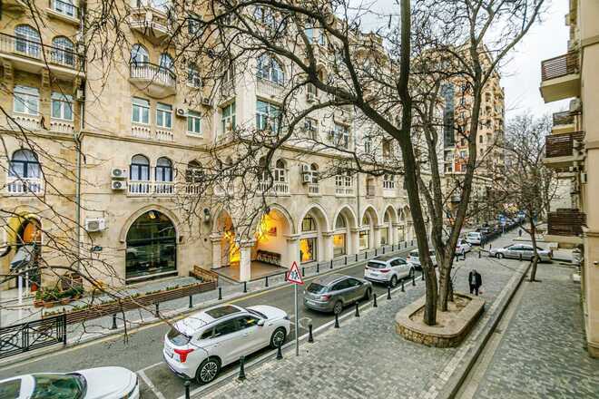 Продаётся 3-комн. вторичка 105 м², м. Сахил, photo 3 from 19