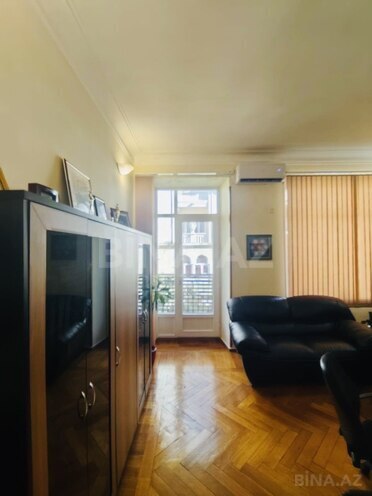 Продаётся 3-комн. вторичка 105 м², м. Сахил, photo 8 from 19