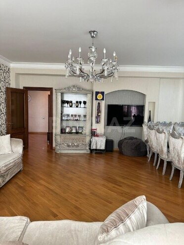 Продаётся 4-комн. новостройка 218 м², м. Элмляр Академиясы, photo 4 from 11