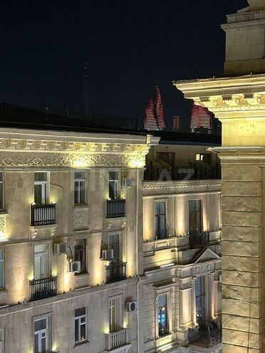 İcarəyə verilir 2 otaqlı köhnə tikili 80 m², Sahil m., photo 22 from 25