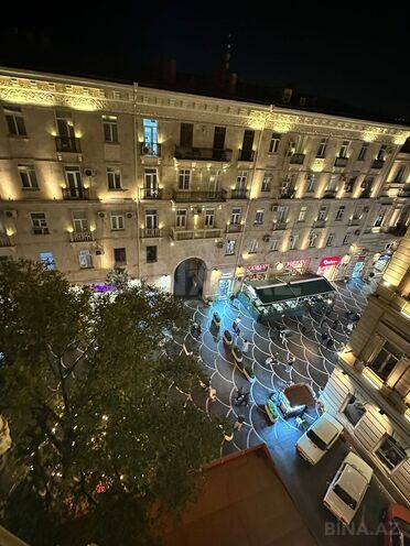 İcarəyə verilir 2 otaqlı köhnə tikili 80 m², Sahil m., photo 23 from 25