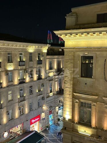 İcarəyə verilir 2 otaqlı köhnə tikili 80 m², Sahil m., photo 3 from 25