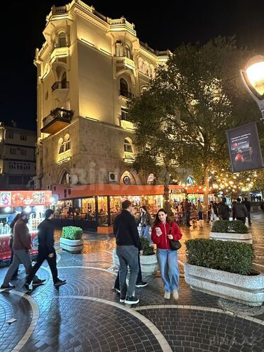 İcarəyə verilir 2 otaqlı köhnə tikili 80 m², Sahil m., photo 20 from 25