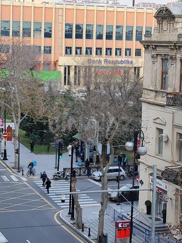 İcarəyə verilir 4 otaqlı yeni tikili 220 m², Sahil m., photo 4 from 29