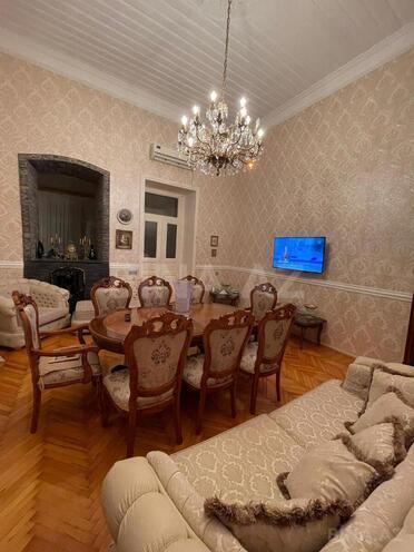 Продаётся 3-комн. вторичка 100 м², м. Сахил, photo 1 from 19
