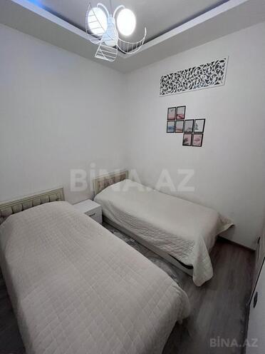 Продаётся 3-комн. новостройка 70 м², м. Нефтчиляр, photo 4 from 13
