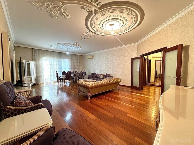 Satılır 5 otaqlı yeni tikili 250 m², 28 May m., photo 1 from 20