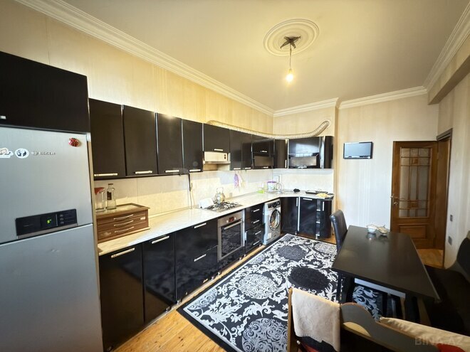 Продаётся 3-комн. вторичка 108 м², м. Халглар Достлугу, photo 10 from 13