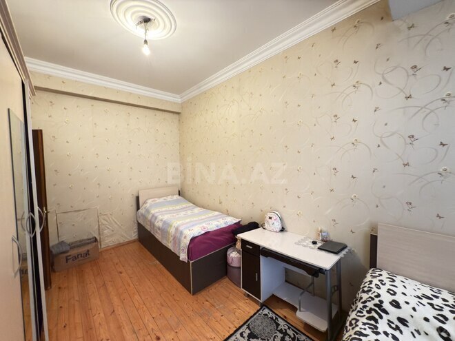 Продаётся 3-комн. вторичка 108 м², м. Халглар Достлугу, photo 7 from 13