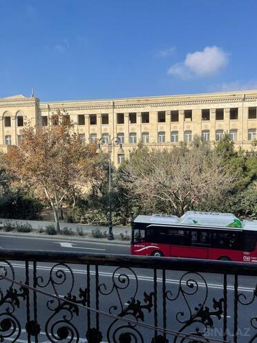 Satılır 3 otaqlı köhnə tikili 80 m², İçəri Şəhər m., photo 3 from 16