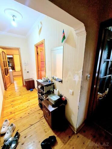 Satılır 2 otaqlı köhnə tikili 60 m², Massiv V q., photo 4 from 12