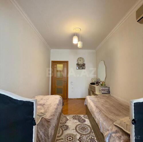 Продаётся 4-комн. вторичка 74 м², м. 28 мая, photo 10 from 16