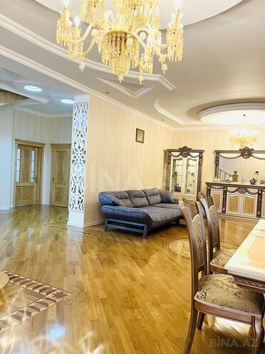 Продаётся 6-комн. дом/дача 460 м², photo 10 from 32