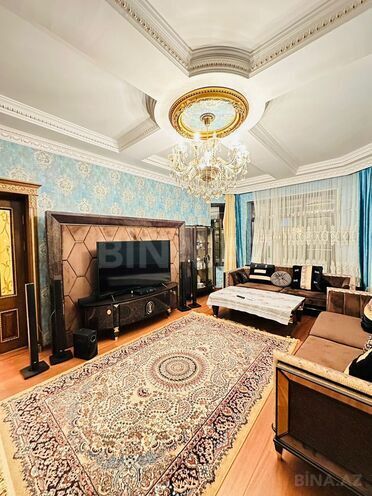 Продаётся 6-комн. дом/дача 230 м², пос. Мардакан, photo 1 from 13