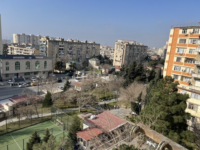 Продаётся 4-комн. вторичка 90 м², м. Ази Асланов, photo 9 from 11