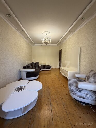 Satılır 4 otaqlı köhnə tikili 102 m², Yeni Günəşli q., photo 3 from 25