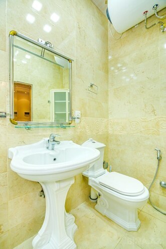 İcarəyə verilir 4 otaqlı köhnə tikili 117 m², İçəri Şəhər m., photo 21 from 32