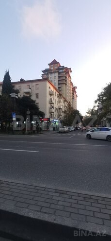 Продаётся 3-комн. вторичка 90 м², м. Кара Караев, photo 3 from 18