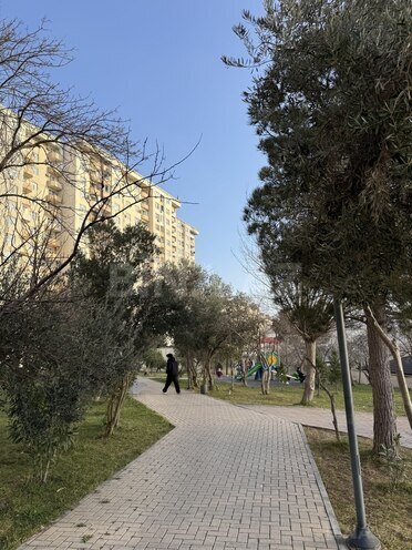 Satılır 4 otaqlı köhnə tikili 108 m², Əhmədli m., photo 30 from 32