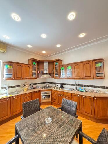 Satılır 8 otaqlı həyət evi/bağ evi 1 400 m², Şüvəlan q., photo 21 from 32