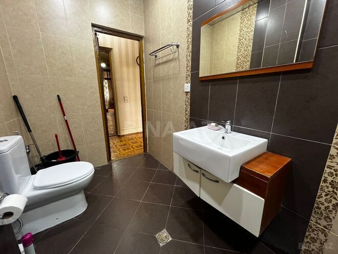 Сдаётся 4-комн. вторичка 90 м², м. Низами, photo 10 from 24