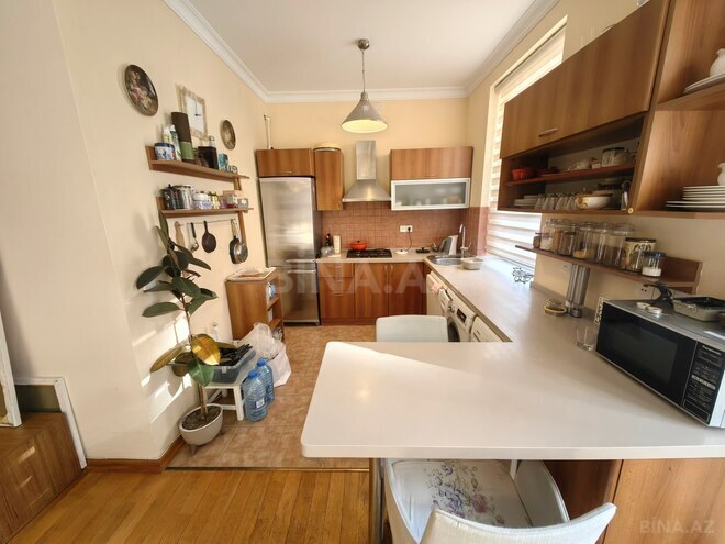 Продаётся 3-комн. вторичка 83 м², Сабаильский р., photo 11 from 32