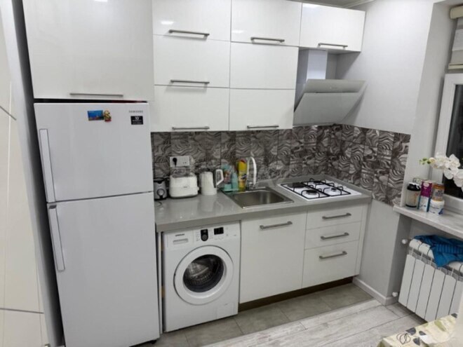 Satılır 2 otaqlı köhnə tikili 55 m², Sahil m., photo 12 from 18