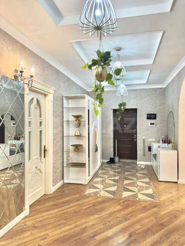 Satılır 8 otaqlı həyət evi/bağ evi 400 m², Şüvəlan q., photo 11 from 27