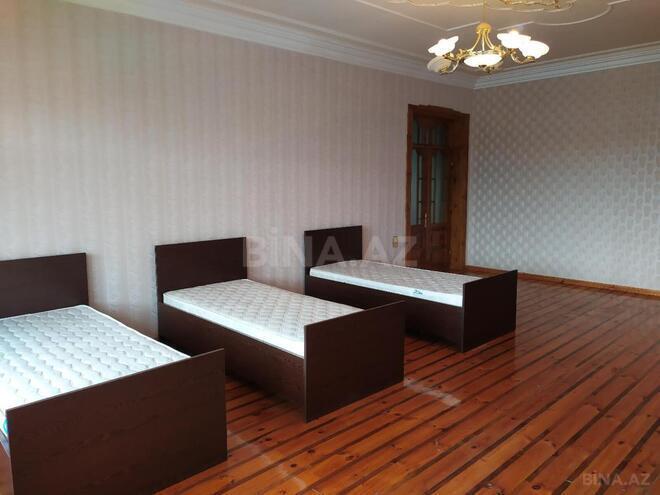 Продаётся 8-комн. дом/дача 392 м², photo 17 from 24