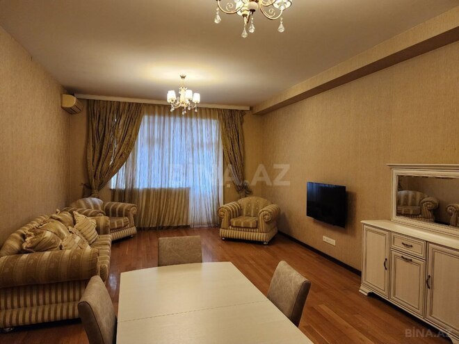 Сдаётся 3-комн. новостройка 165 м², м. Низами, photo 4 from 16