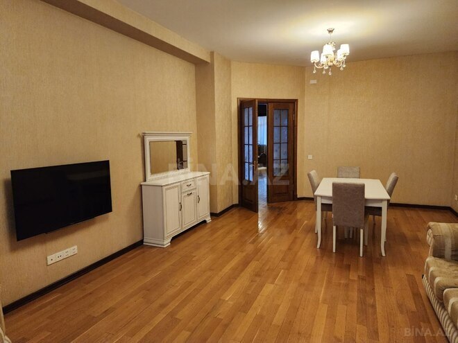 Сдаётся 3-комн. новостройка 165 м², м. Низами, photo 5 from 16