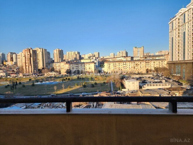 Сдаётся 3-комн. новостройка 165 м², м. Низами, photo 12 from 16