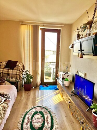 Satılır 1 otaqlı köhnə tikili 35 m², Qara Qarayev m., photo 13 from 20