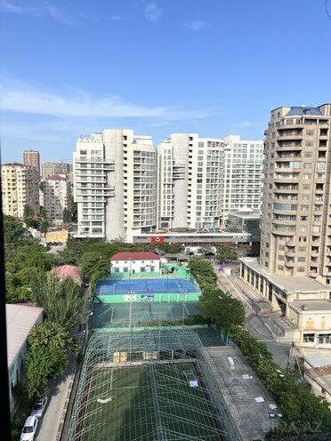 Satılır 7 otaqlı yeni tikili 295 m², Nizami m., photo 3 from 18