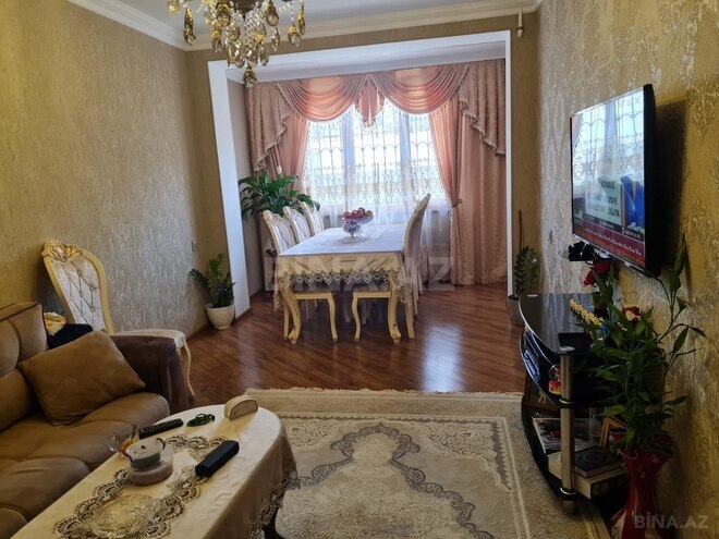 Продаётся 4-комн. вторичка 105 м², м. Ази Асланов, photo 13 from 20